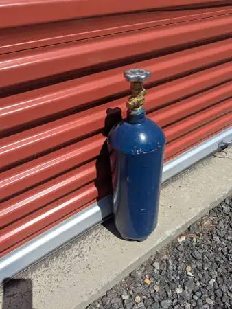 CO2 Tank