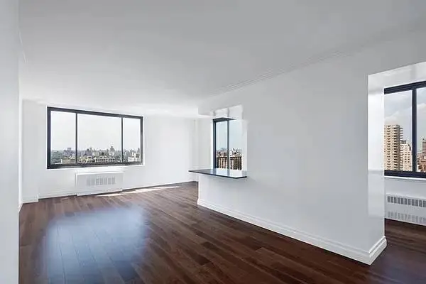GREAT DEAL - Flex 4 bed apt in Murray hill