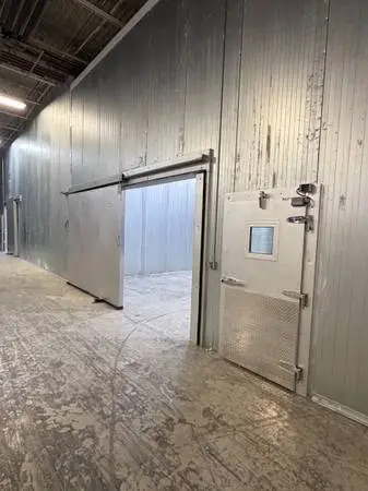 WALK-IN COOLER AND FREEZER AVAILABLE ANY SIZE.