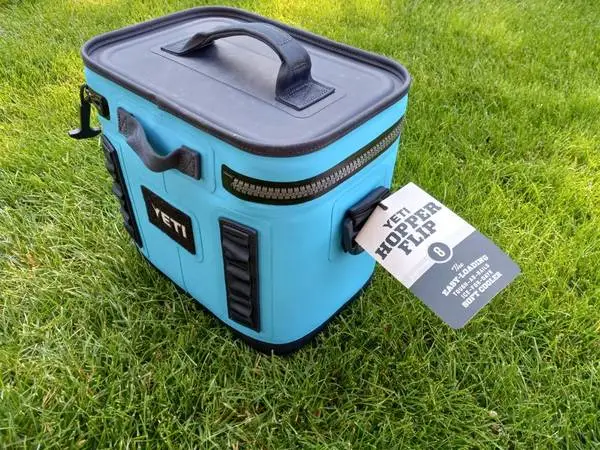 Yeti Soft Cooler - Flip 8
