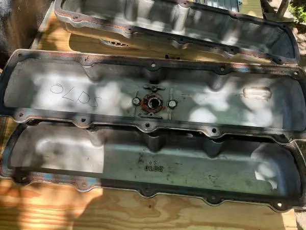 OLDSMOBILE ALUMINUM VALVE COVERS EDELBROCK AND OFFENHAUSER