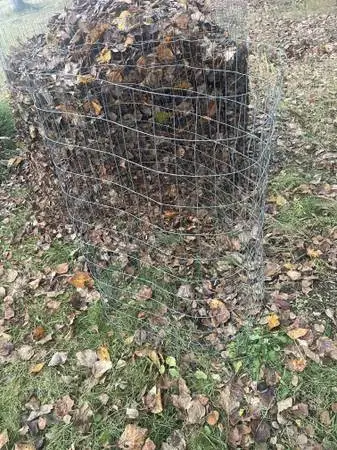 4-feet tall heavy duty wire fence, 3 pieces of 8-feet length each