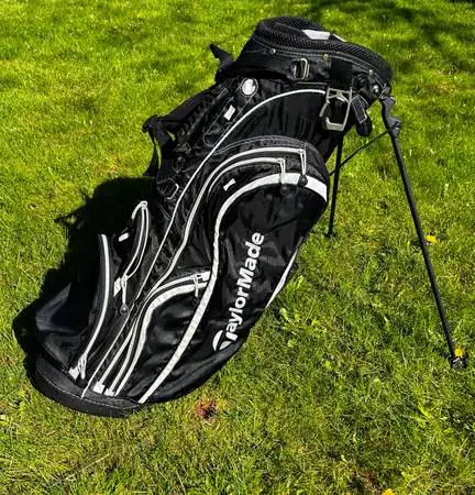 TAYLORMADE 6-WAY STAND GOLF BAG