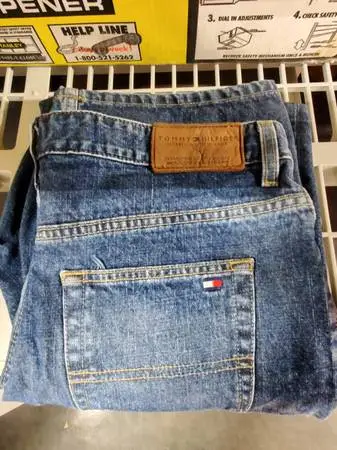 Mens Tommy Hilfiger 36 x 30 Pants