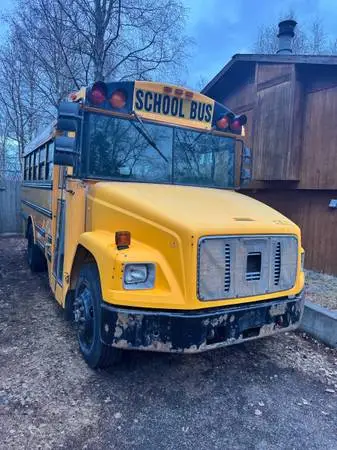 2001 Thomas FREIGHTLINER short bus
