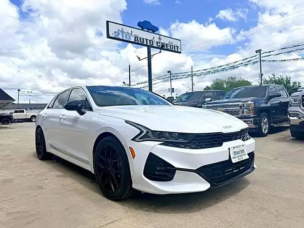 2022 Kia K5 GT-Line Sedan 4D