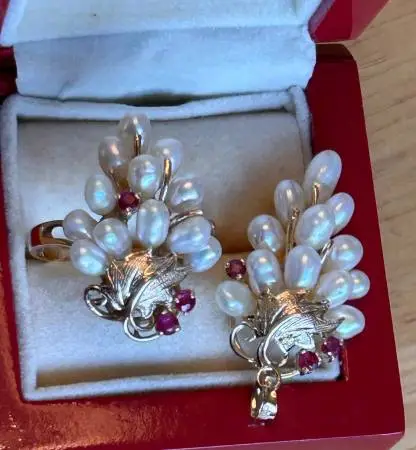 14K Gold Ring & Pendant with Fresh Pearl & Rubies.