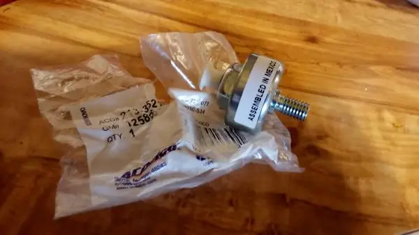 AC Delco knock sensor