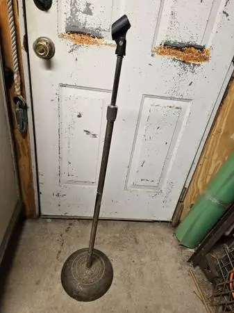 Mic stand needs tlc