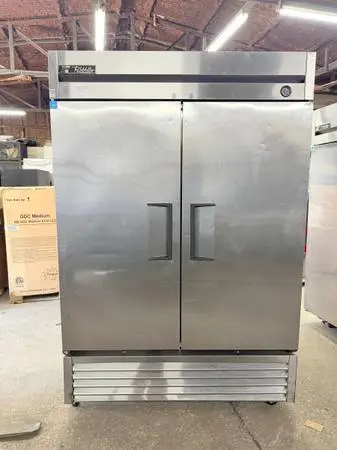 True Two Door freezer