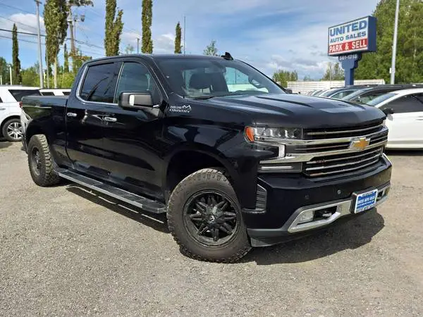 2021 Chevrolet Chevy Silverado 1500 Crew Cab High Country Pickup 4D 6 1/2 ft