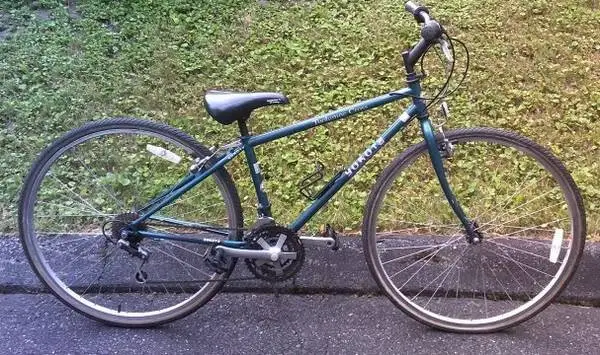 CITY/TOWN COMMUTER 15-SPEED - COMFORT HYBRID!