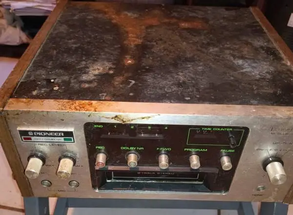 Non-working Pioneer 8-track