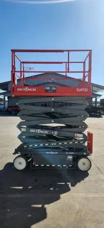 Skyjack 32 Scissor Lift