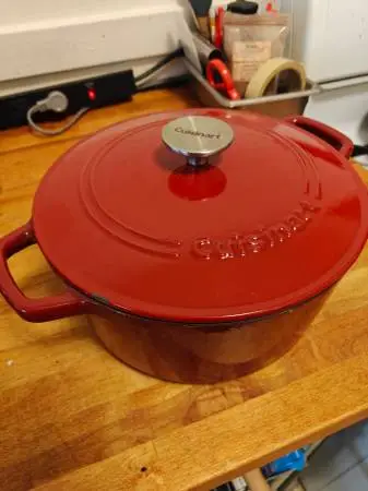 Cuisanart 4.8L Cast Iron Enameled Dutch Oven