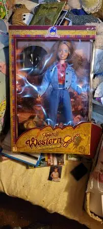 Teen western gal doll,in box
