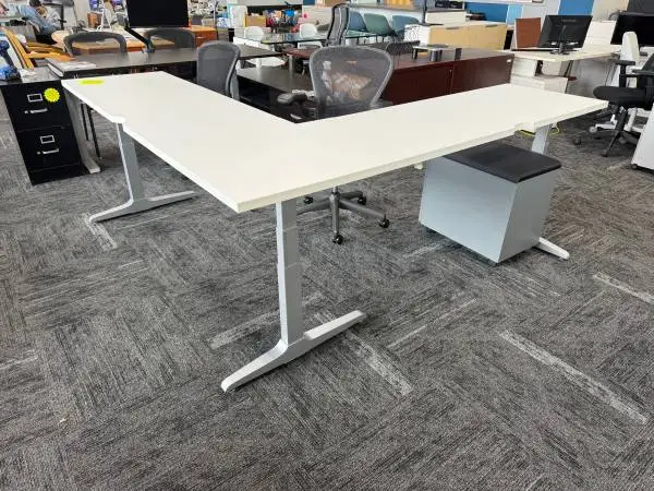 HUGE L SHAPE HEIGHT ADJUSTABLE DESK