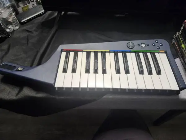 Rock Band 3 Wireless Keyboard For Wii And Wii U