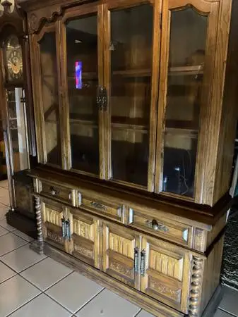 5 foot China cabinet