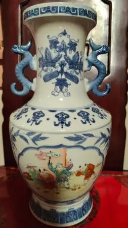 Antique Vintage Chinese Porcelain Vase with Dragon Handles
