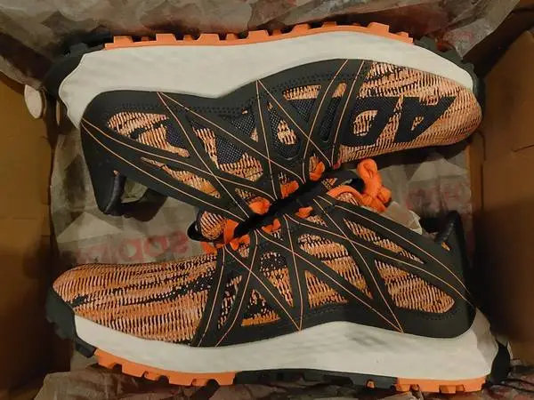 Adidas Vigor Bounce Running Shoes Womens Sneakers Size 8 Orange/Black