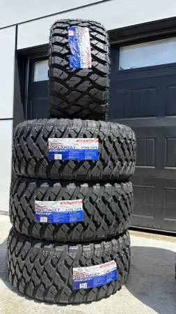 4 BRAND NEW TIRES 33x12.50r22.