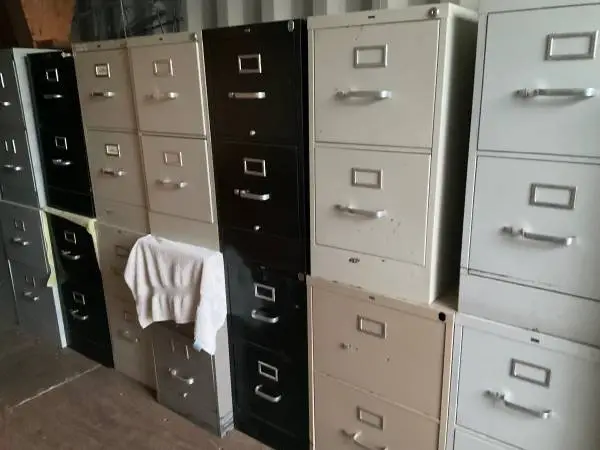 Two drawer file cabinet, no key
