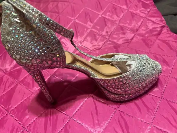 Thalia sodi high heels size 8