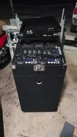 Dj equipment