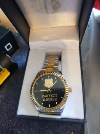 💙 LAW ENFORCEMENT DEDICATION MENS WATCH IN DISPLAY BOX