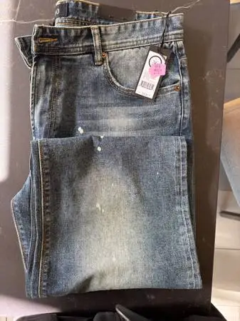 AKOO Mens Jeans wTag & $120 Receipt ( NEW) (36 waist)+ Belt (READ AD