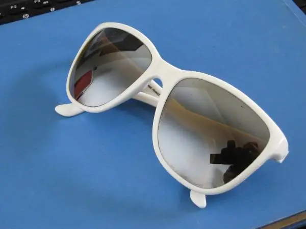 SunCloud Sunglasses (White) Frame made in France - Unisex - 80s Vibe