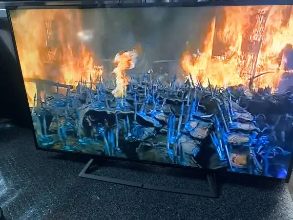 Sony KDL Smart Multi system Led TV For Sale $40.00
