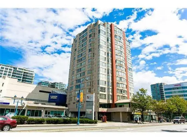 Location! Location! Concrete high rise 2 BRs 2 Bths, 1105 Sq ft