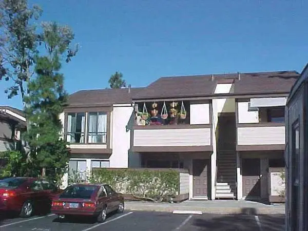 3 BD 2BA Condo with Washer and Dryer in Unit