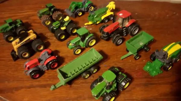Mini John Deere monster treads and other little tractors