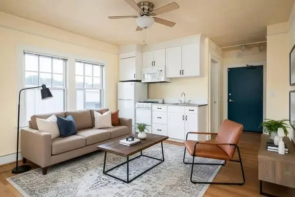 Convenient location in Portland - Come see our Studio! 1 Month Free!