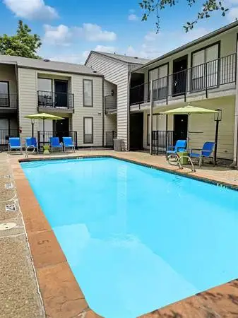 Spacious and elegant! Youve found your ideal 1 bed / 1 bath!