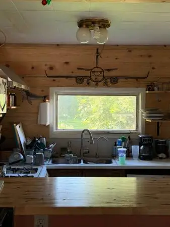 South anchorage 6 bed 2 bath for rent