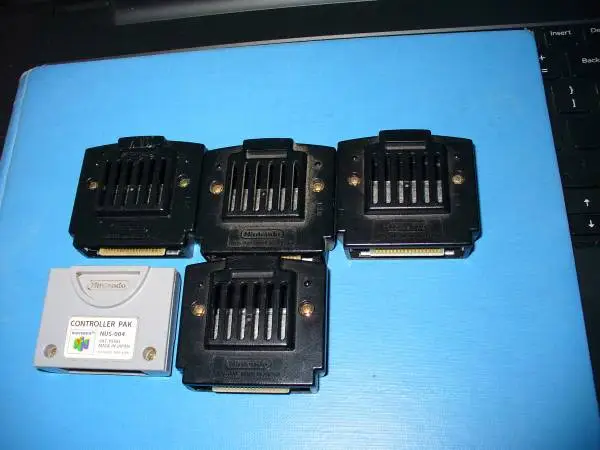 Nintendo 64 NUS-008 Jumper Pak (Lot of 4) + (1) NUS-004 Controller Pak