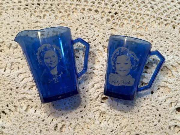 Vintage 1930s “SHIRLEY TEMPLE” Hazel Atlas Pitcher & Mug Set