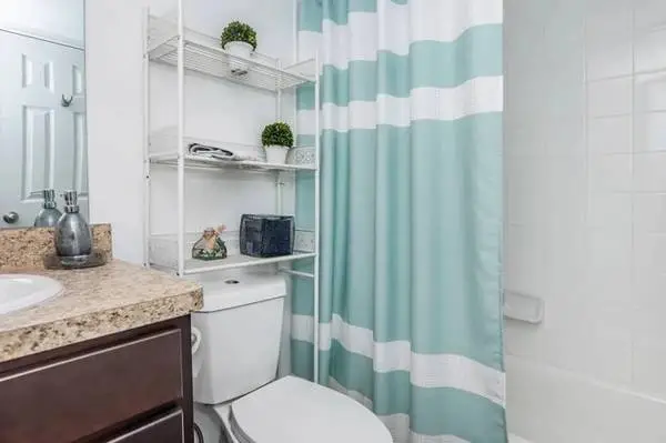 Spacious 1 Bedroom. Available Now!