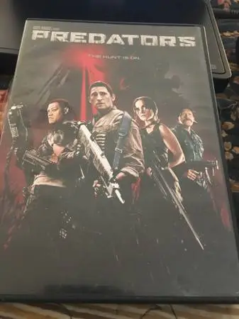 Predators DVD