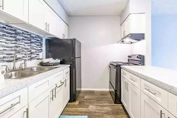 Find your space! Cool 1 BR, 1 BA, 630 Sq Ft.
