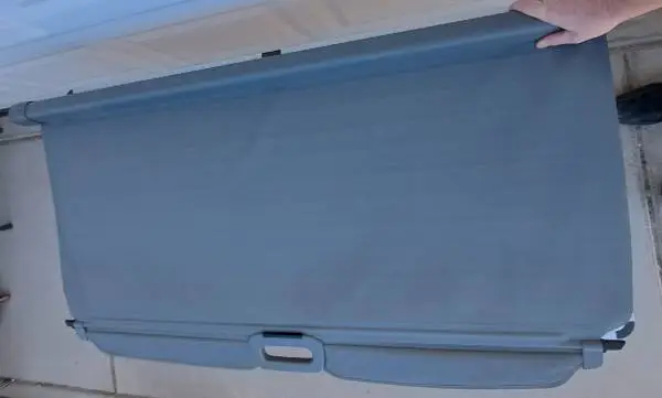 Jeep Grand Cherokee Retractable Rear Cargo Cover for 2005-2010