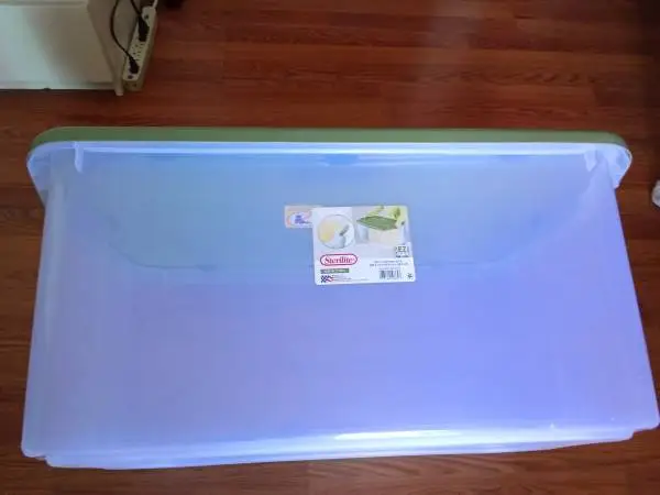 Sterilite 120 quart EZ Carry storage tote w/lid