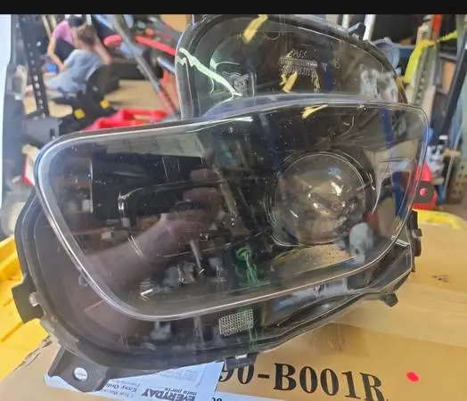 Jeep Cherokee,RH Halogen Headlight