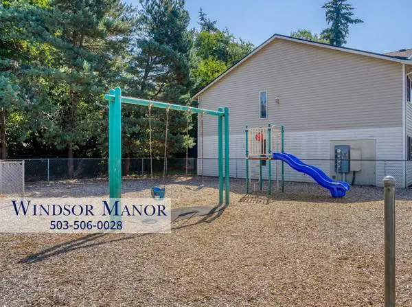 Near Major Transit Line, Assigned Parking, Walk Gateway Green Trails