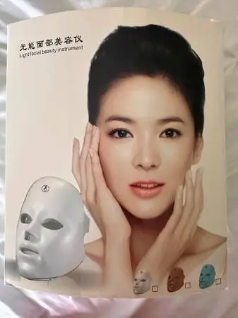 35 LED Light Therapy Facial Mask – Skin Rejuvenation Beauty Instrument