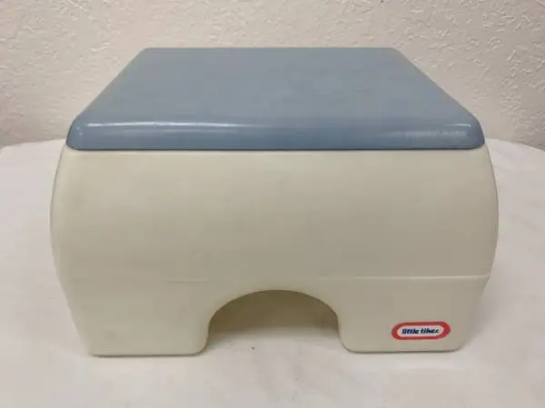 RARE! VINTAGE 1985 LITTLE TIKES BLUE & WHITE PRETEND PLAY STEP STOOL